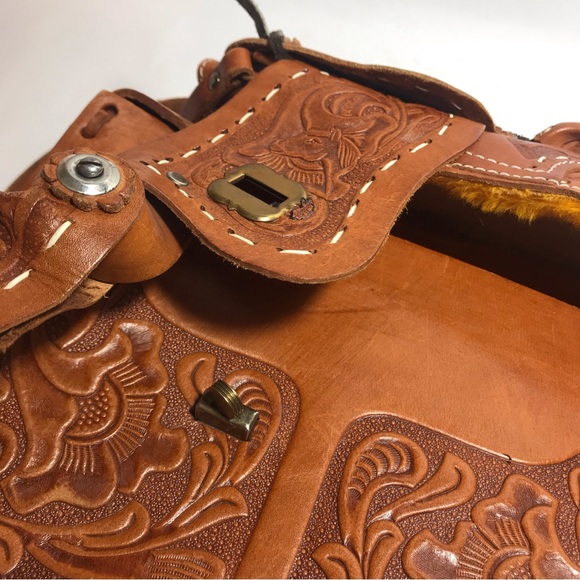 Vintage Rare Tan Stamped Hand Tooled Embossed Leather Saddle Top Shoulder Bag - Picture 8 of 16